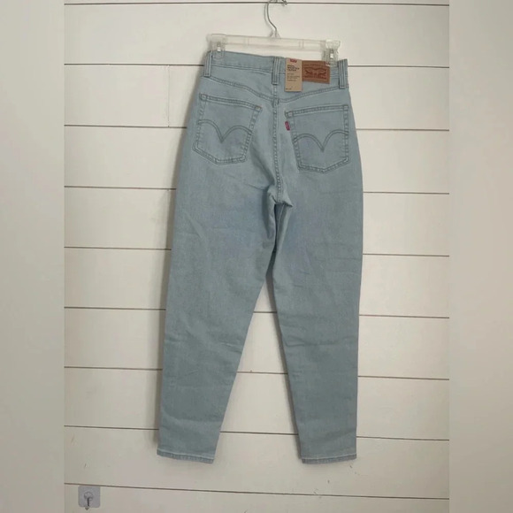 NEW! Levi's High Waisted Taper Women's Jeans Light wash Blue  Size W26L27 - Picture 7 of 10